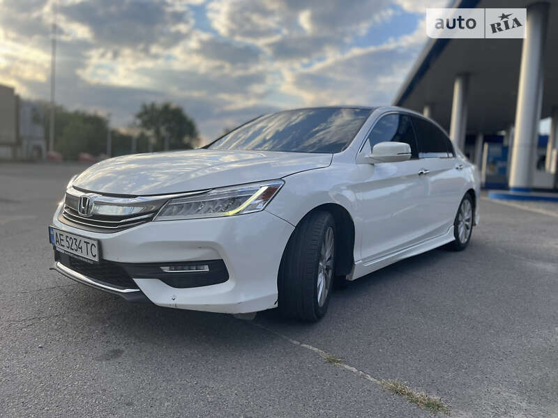 Седан Honda Accord 2012 в Дніпрі