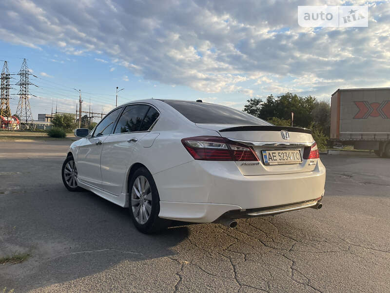 Седан Honda Accord 2012 в Дніпрі