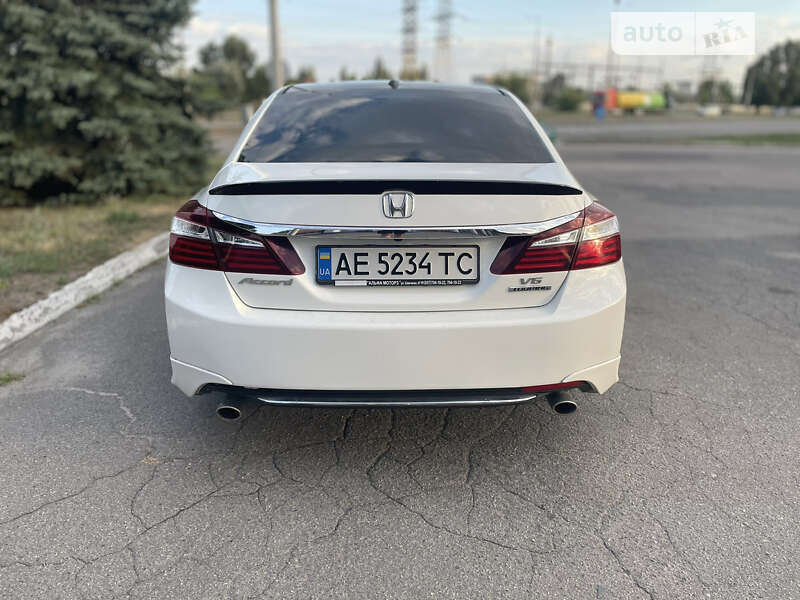Седан Honda Accord 2012 в Дніпрі