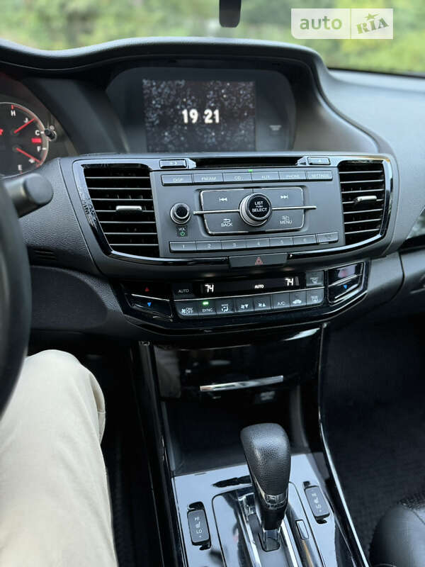 Купе Honda Accord 2016 в Львове
