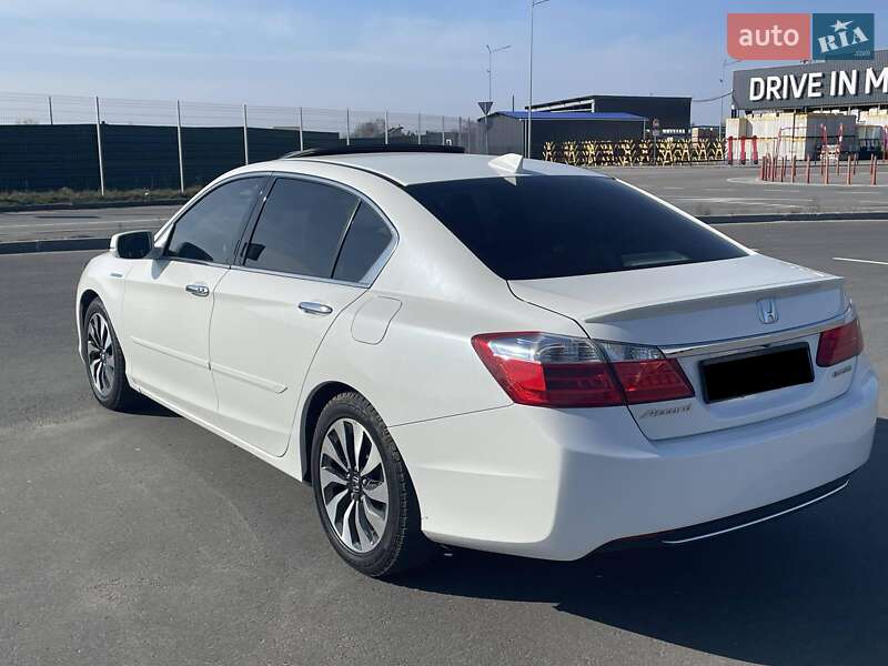 Седан Honda Accord 2015 в Дніпрі