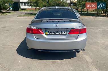 Седан Honda Accord 2014 в Киеве