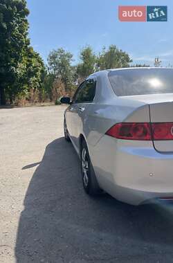 Седан Honda Accord 2004 в 