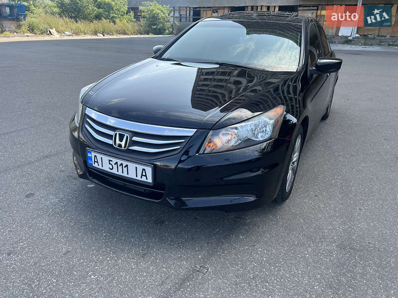 Седан Honda Accord 2011 в Киеве