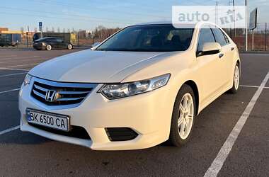 Седан Honda Accord 2011 в Ровно