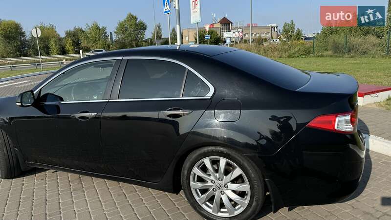 Седан Honda Accord 2009 в Рівному