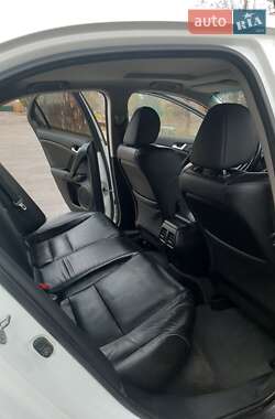 Седан Honda Accord 2012 в 