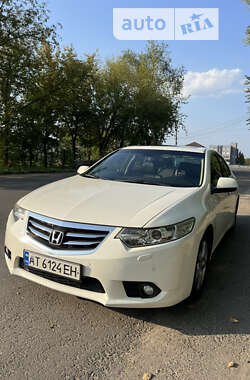 Седан Honda Accord 2012 в Калуші