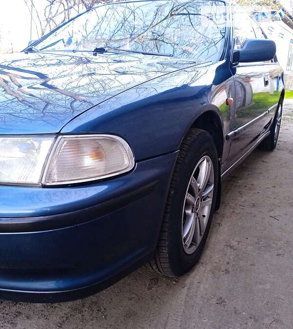 Седан Honda Accord 1993 в Мені