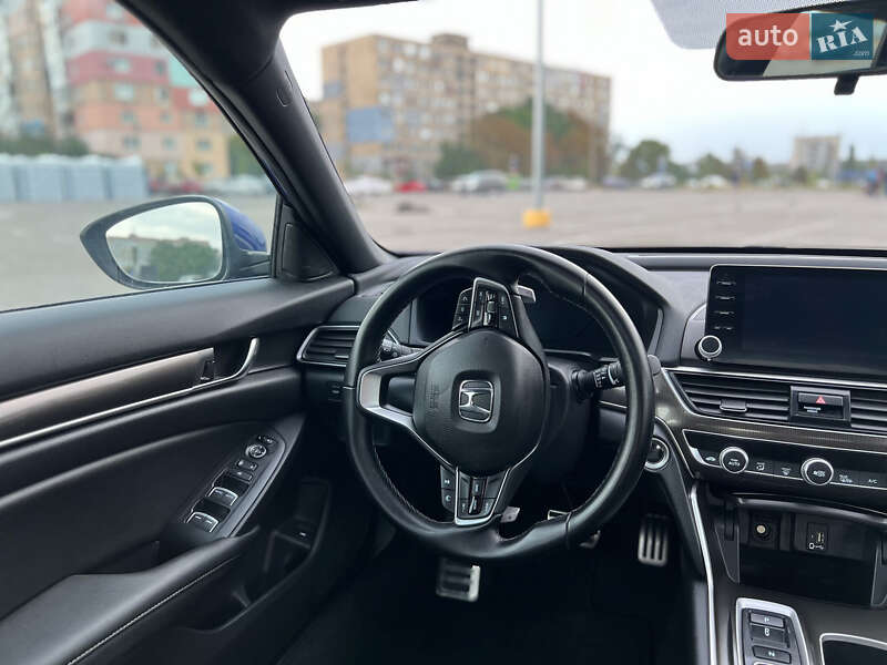 Седан Honda Accord 2020 в Киеве
