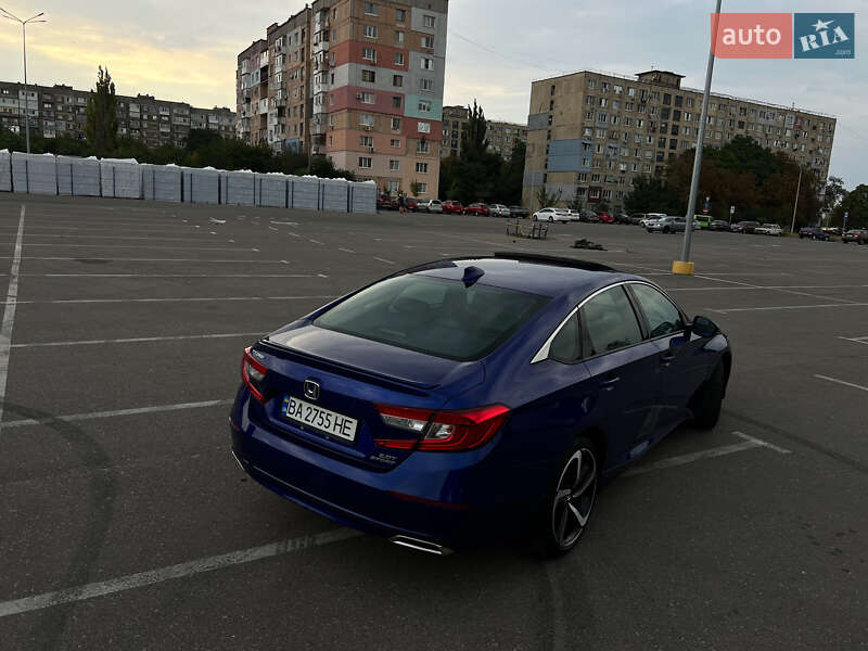 Седан Honda Accord 2020 в Киеве