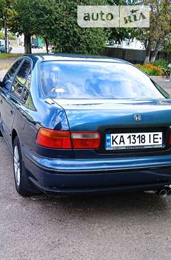 Седан Honda Accord 1993 в 