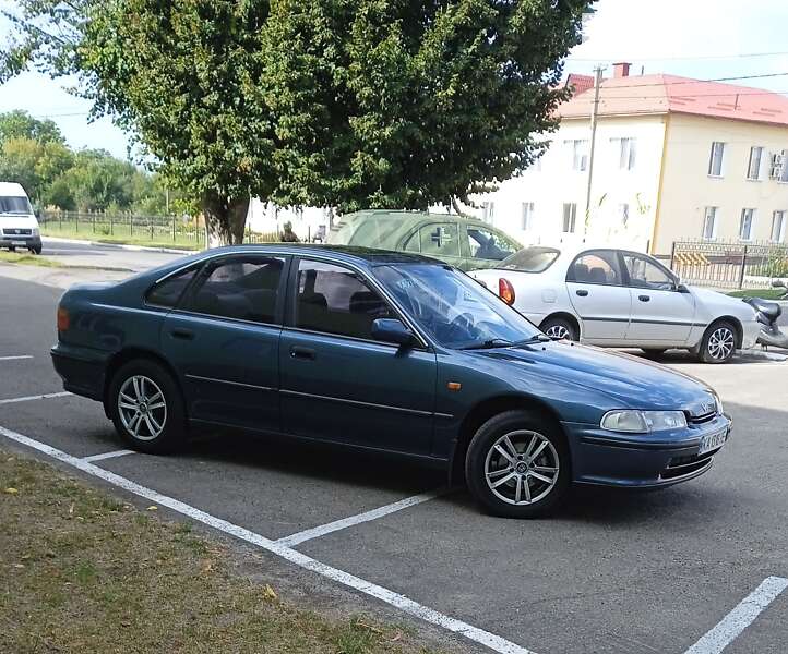 Седан Honda Accord 1993 в Мені