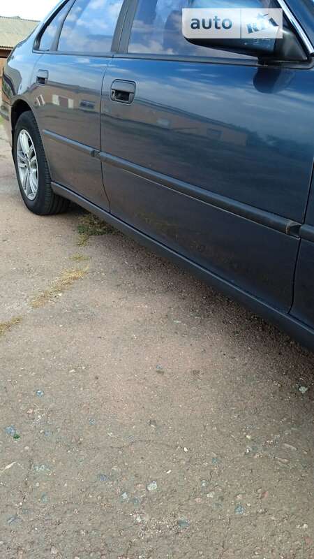 Седан Honda Accord 1993 в Мені