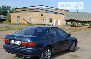 Седан Honda Accord 1993 в 