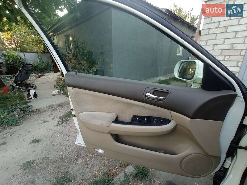 Седан Honda Accord 2006 в Кролевце