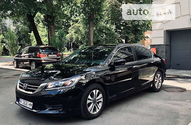 Седан Honda Accord 2014 в Києві