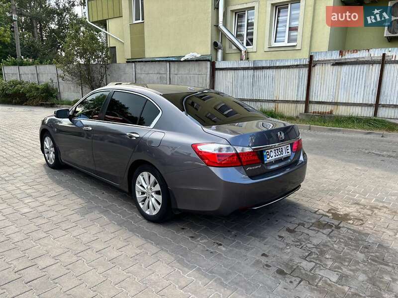 Седан Honda Accord 2014 в Львові