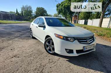 Седан Honda Accord 2008 в Рівному