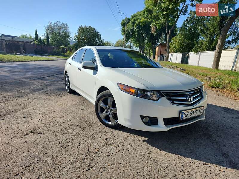 Седан Honda Accord 2008 в Ровно