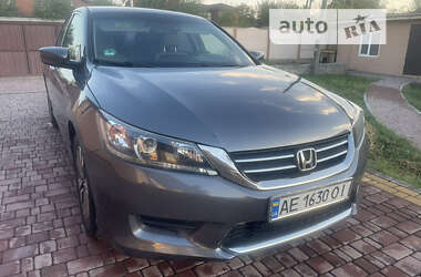 Седан Honda Accord 2013 в Каменском