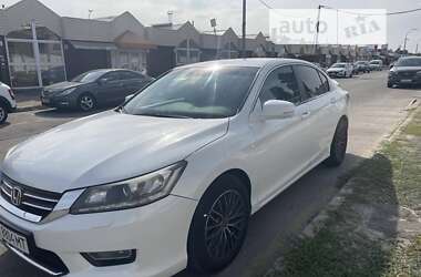 Седан Honda Accord 2013 в Киеве