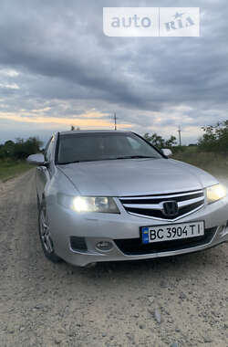 Седан Honda Accord 2005 в Новояворовске