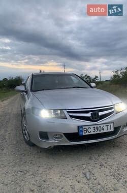 Седан Honda Accord 2005 в Новояворовске