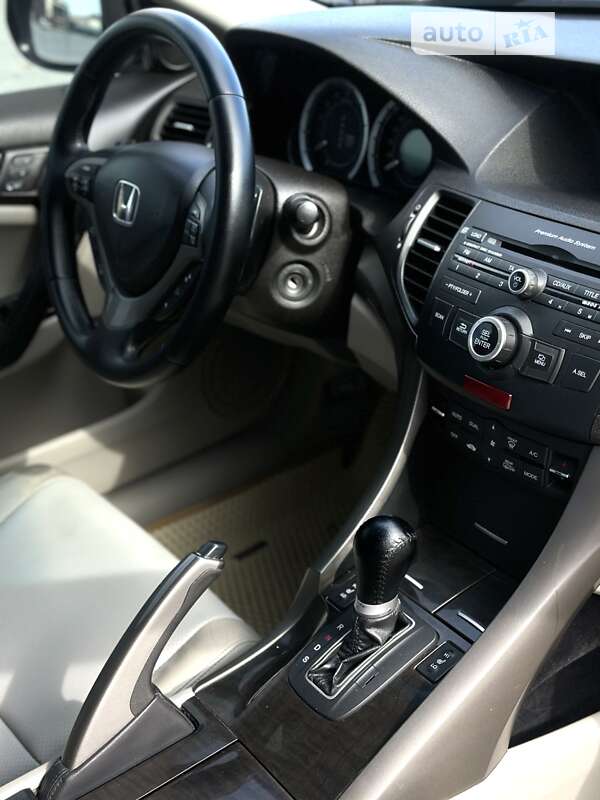 Седан Honda Accord 2009 в Черкассах