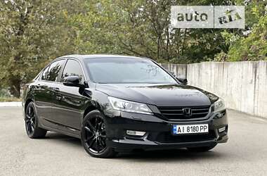 Седан Honda Accord 2013 в Києві