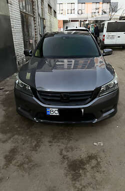 Седан Honda Accord 2014 в Львове