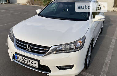 Седан Honda Accord 2013 в Ірпені