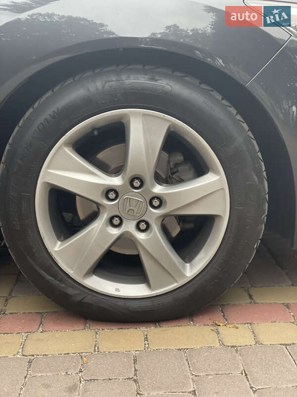 Седан Honda Accord 2011 в Києві