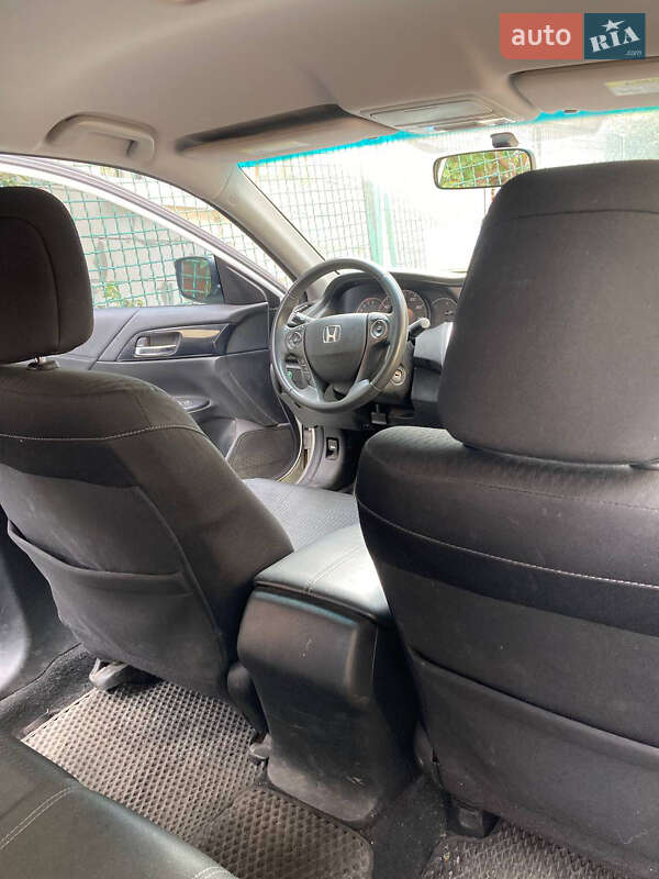 Седан Honda Accord 2015 в Виннице