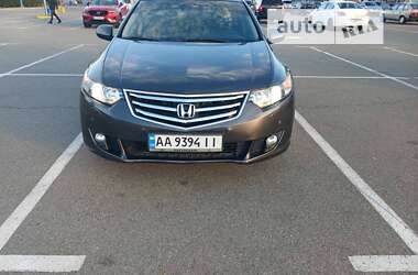 Седан Honda Accord 2010 в Києві