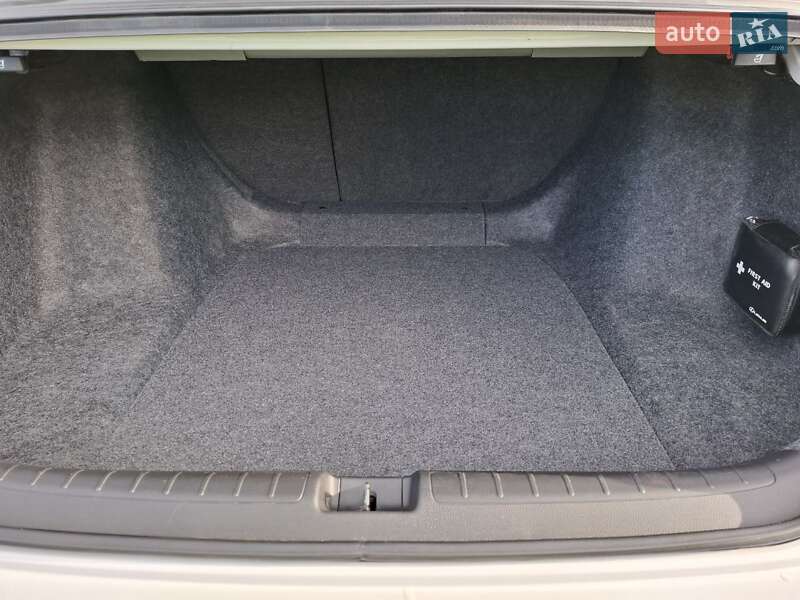 Седан Honda Accord 2021 в Киеве