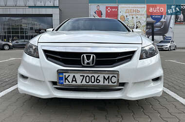 Купе Honda Accord 2012 в Киеве