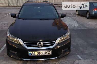 Седан Honda Accord 2013 в Києві