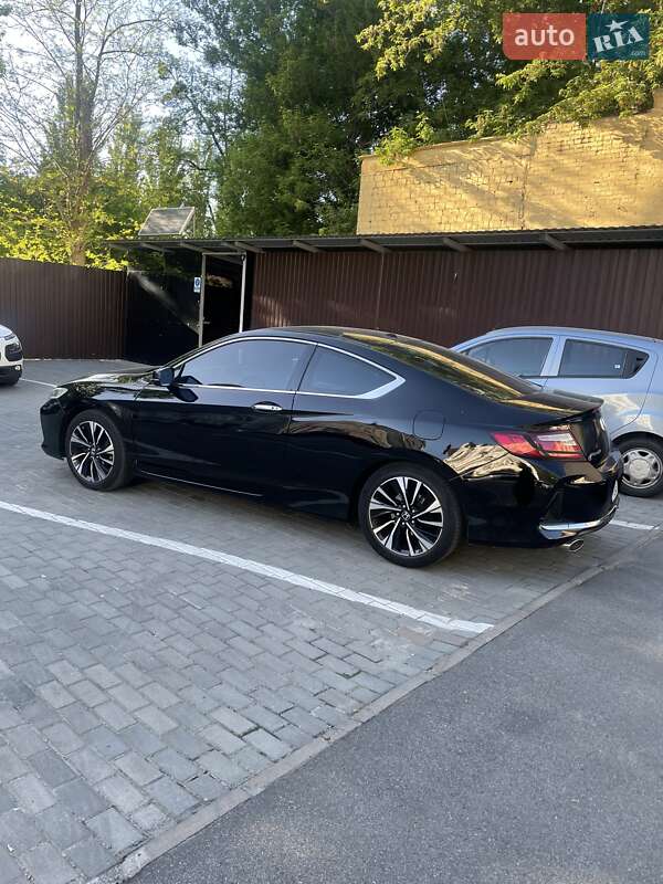 Купе Honda Accord 2015 в Києві