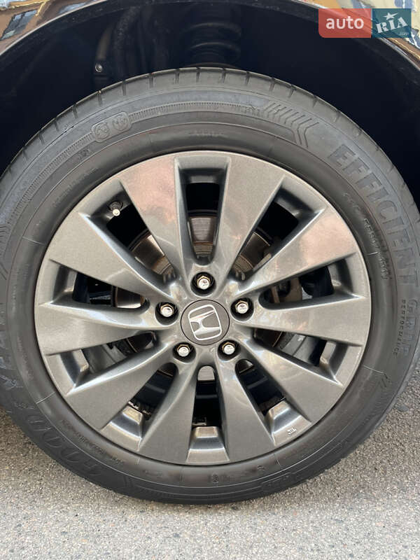 Седан Honda Accord 2013 в Вишневом