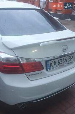 Седан Honda Accord 2013 в Києві