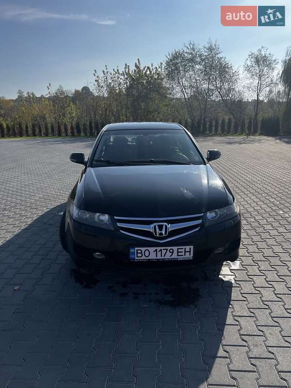 Седан Honda Accord 2008 в Львові