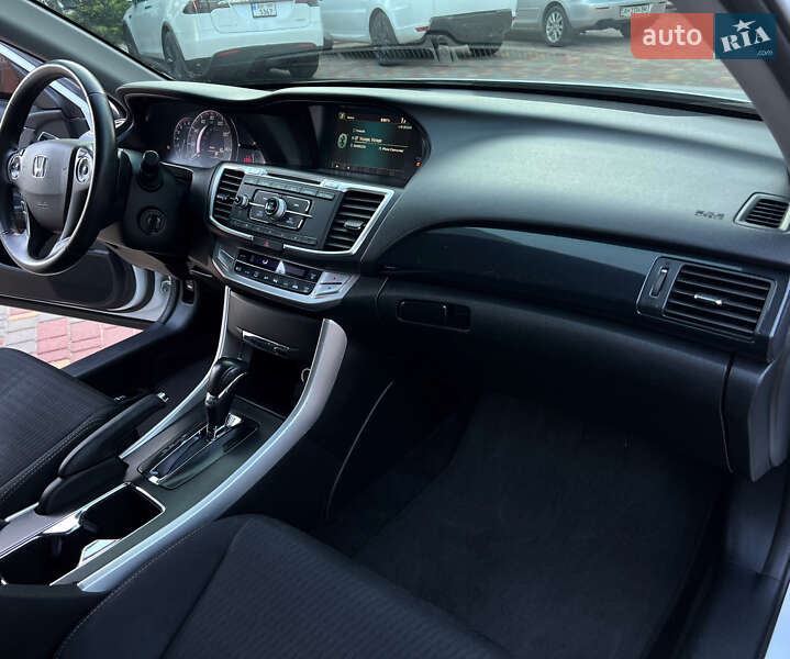 Седан Honda Accord 2015 в Одессе