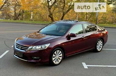 Седан Honda Accord 2013 в Києві