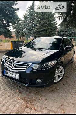 Седан Honda Accord 2008 в Александровке