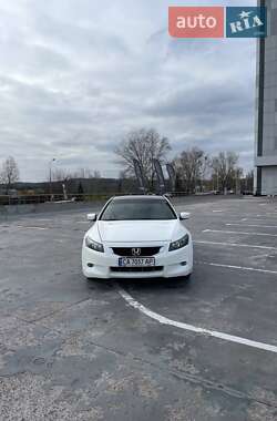 Купе Honda Accord 2008 в Києві