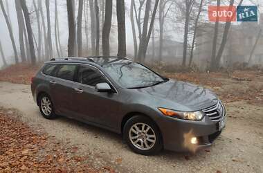 Универсал Honda Accord 2011 в 
