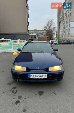 Седан Honda Accord 1995 в Волочиске