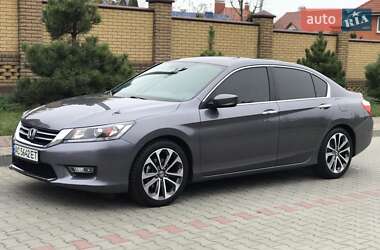 Седан Honda Accord 2013 в Луцьку