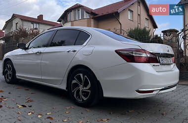 Седан Honda Accord 2016 в Тернополі
